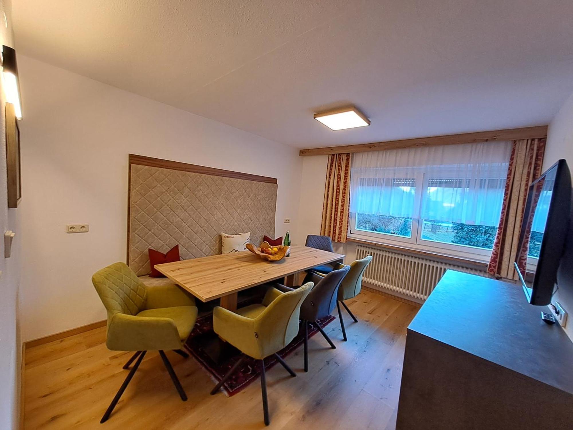 ריד אים אוברינטל Haus Tirol Appartements מראה חיצוני תמונה