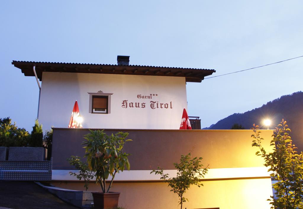 ריד אים אוברינטל Haus Tirol Appartements מראה חיצוני תמונה